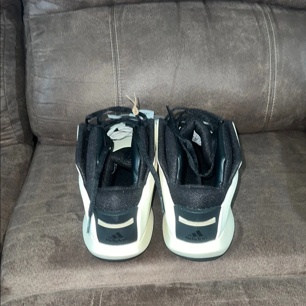 Adidas KOBE CRAZY 1 size 14.5m NWT Black and Cream High-Tops - Picture 4 of 6